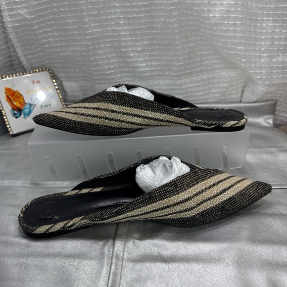 (Z1) Zara women's flat mules, size 39/8 US, ivory black, with shiny stripes - Picture 4 of 13
